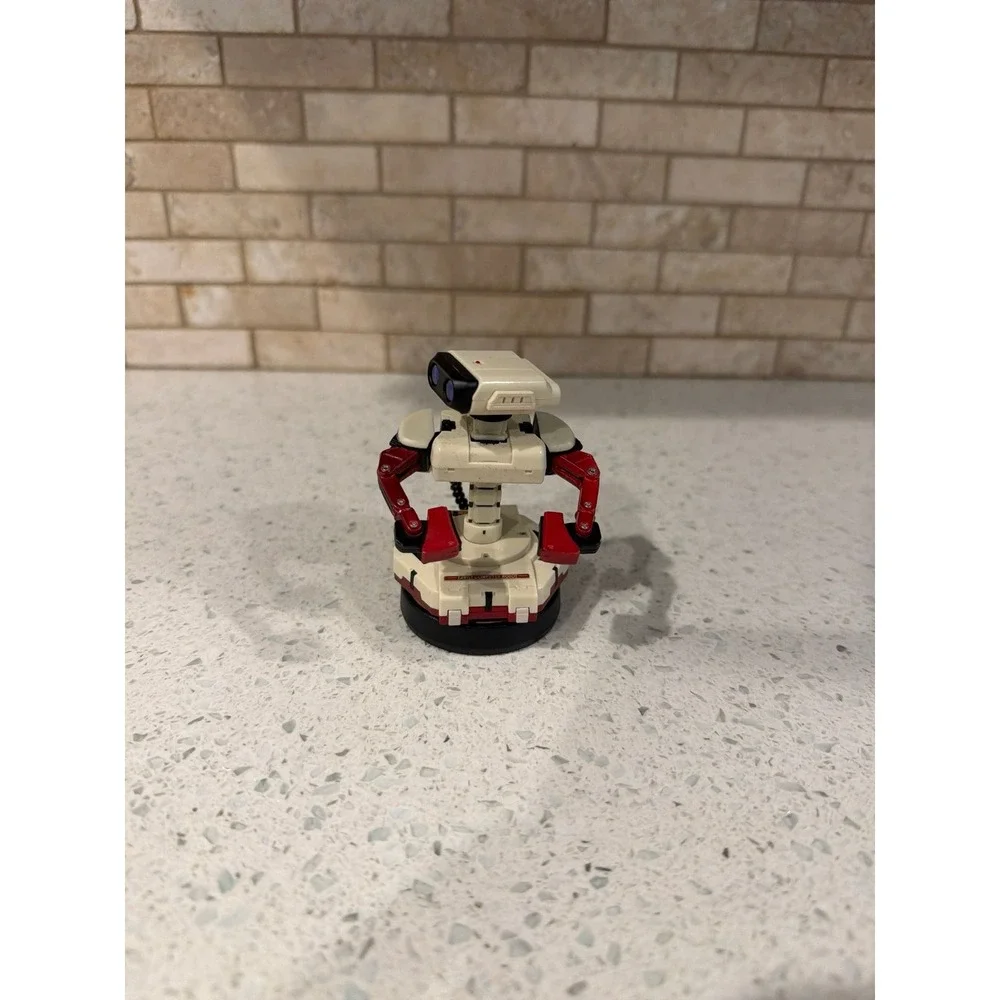 Super Smash Bros Rob R.O.B. Robot Famicom Nintendo Amiibo Wii U 3DS Switch